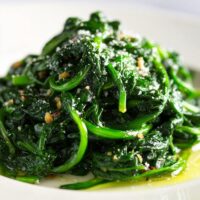 Spinaci Sautéed con Aglio e Parmigiano
