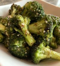 air fryer broccoli garlic roasted