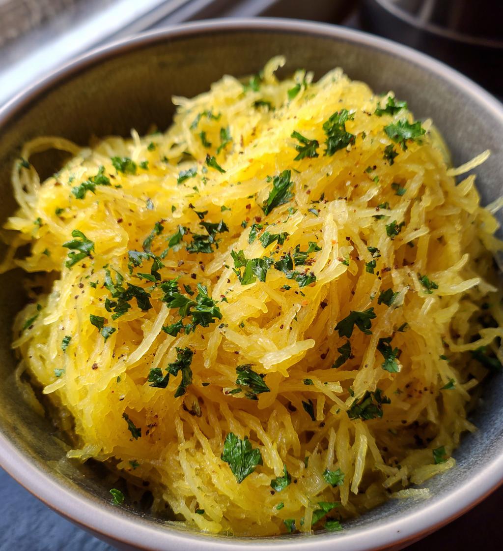 healthy air fryer spaghetti squash recipe - detail 1