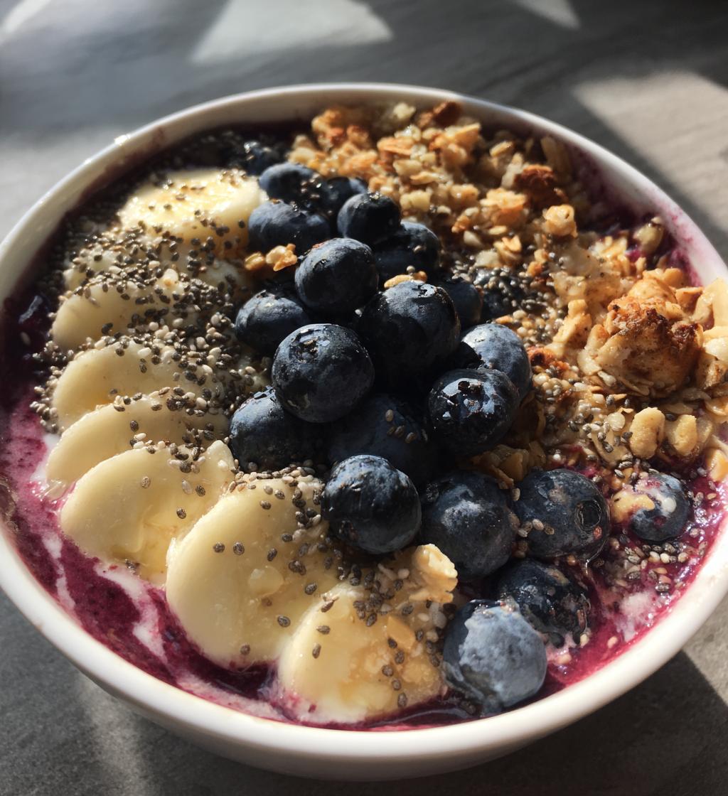 blueberry smoothie bowl