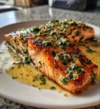 pan fried salmon with garlic butter sauce