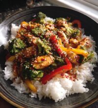 spicy garlic chicken stir fry with rice
