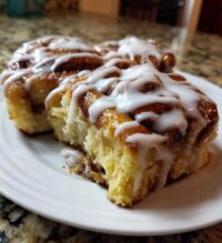 gingerbread cinnamon rolls