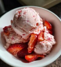 homemade strawberry ice cream