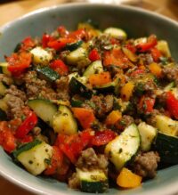 mediterranean ground beef and veggie stir fry
