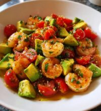mediterranean shrimp and avocado salad