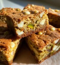 pistachio dream cookie bars