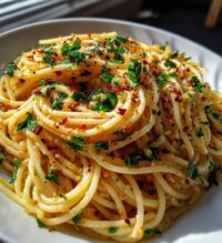 spaghetti with garlic and oil