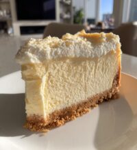 vanilla bean white chocolate mousse cheesecake