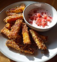 watermelon fries strawberry yogurt dip