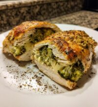 broccoli cheese stuffed chicken breast