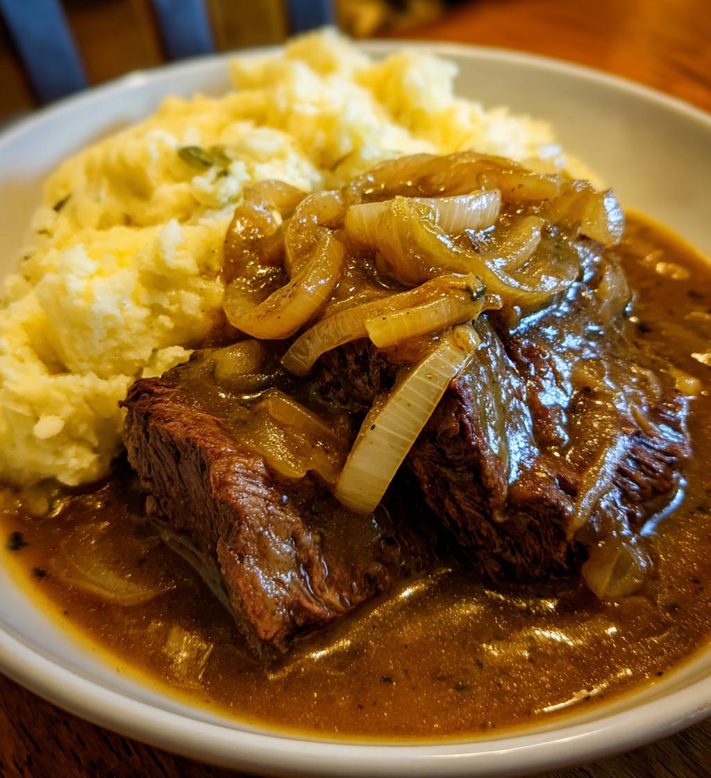 crock pot cube steak recipe with cream of celery - detail 1