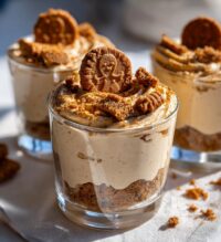 no bake gingerbread cheesecake cups