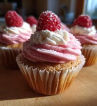 raspberry swirl cupcakes 2