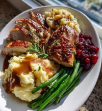 thanksgiving plates food