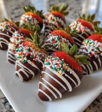 christmas covered strawberries