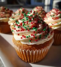 christmas cupcake cake
