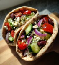 greek salad pita pockets