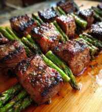 grilled steak and asparagus kabobs