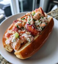 connecticut lobster roll