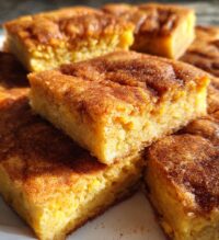 pumpkin snickerdoodle blondies