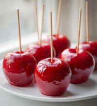 candy apples valentines day